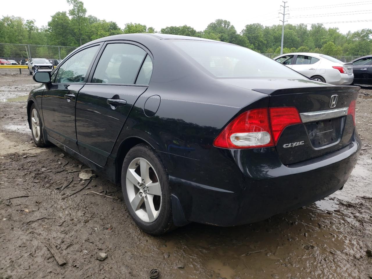 Photo 3 from auction – 2011 HONDA CIVIC LX-S with VIN 19XFA1F64BE028144