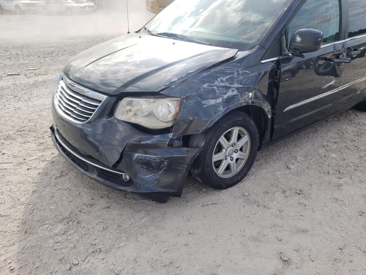 Photo 9 from auction – 2012 CHRYSLER TOWN & COU with VIN 2C4RC1BG0CR169024