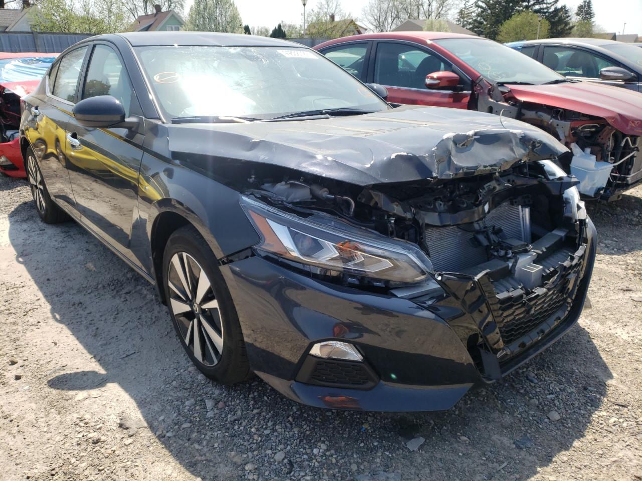 NISSAN ALTIMA SV 2021 with VIN 1N4BL4DV5MN384448 - Photo from auction