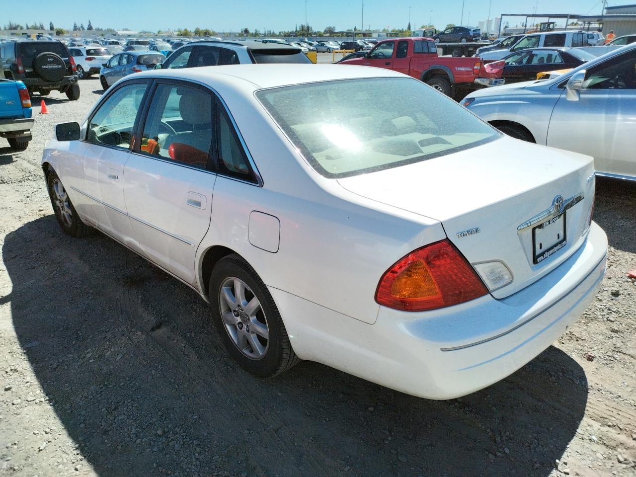 Photo 3 from auction – 2001 TOYOTA AVALON XL with VIN 4T1BF28B61U160429