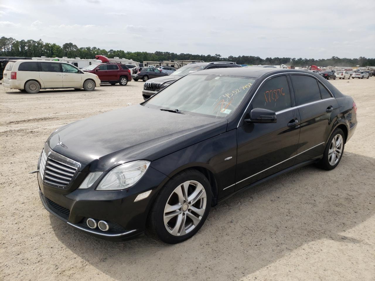 Photo 2 from auction – 2011 MERCEDES-BENZ E 350 BLUE with VIN WDDHF2EB1BA508228