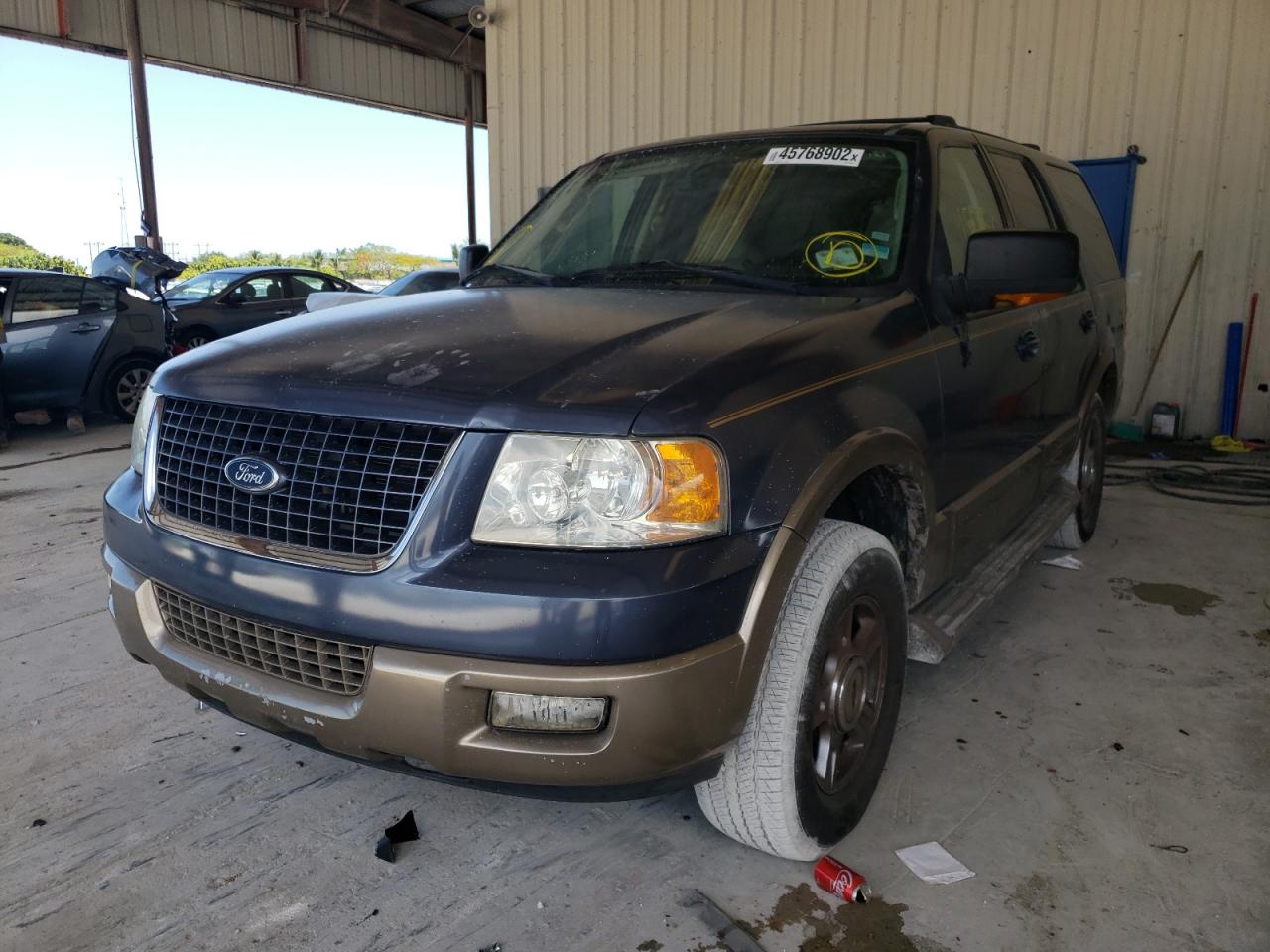 Photo 2 from auction – 2003 FORD EXPEDITION with VIN 1FMRU17WX3LC45690