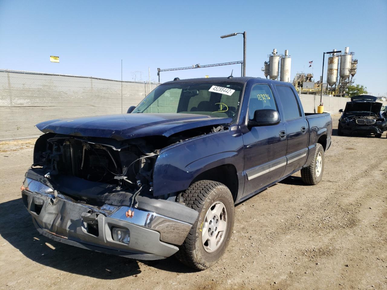 Photo 2 from auction – 2005 CHEVROLET SILVERADO with VIN 2GCEC13T451202215