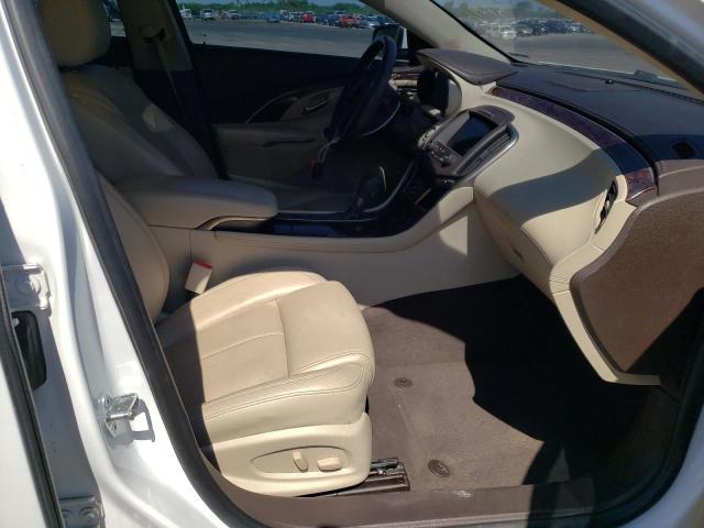 Photo 5 from auction – 2016 BUICK LACROSSE with VIN 1G4GB5G38GF105779