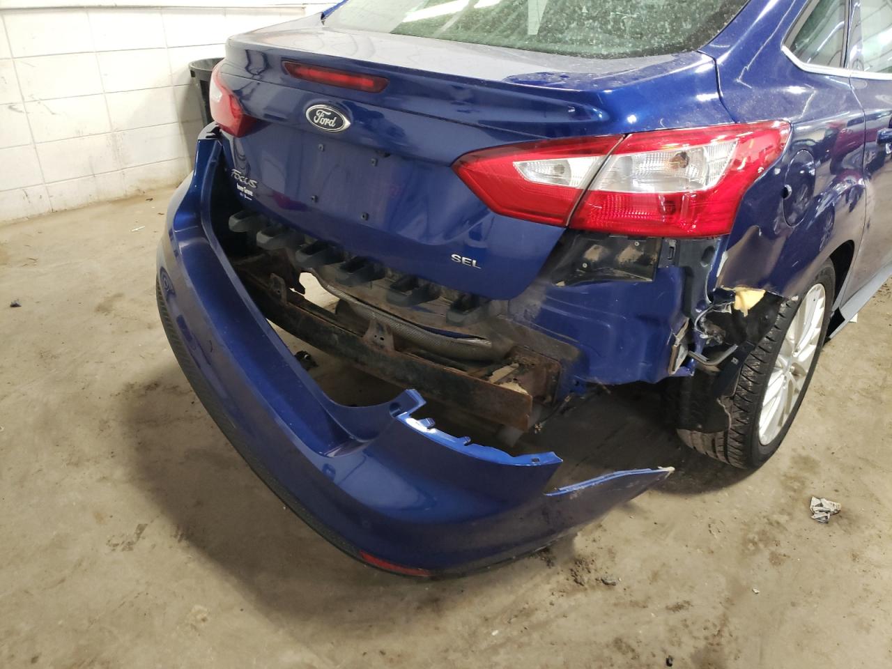 Photo 9 from auction – 2012 FORD FOCUS SEL with VIN 1FAHP3H28CL265490