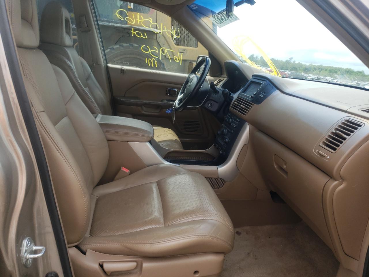Photo 5 from auction – 2005 HONDA PILOT EXL with VIN 2HKYF18755H523503