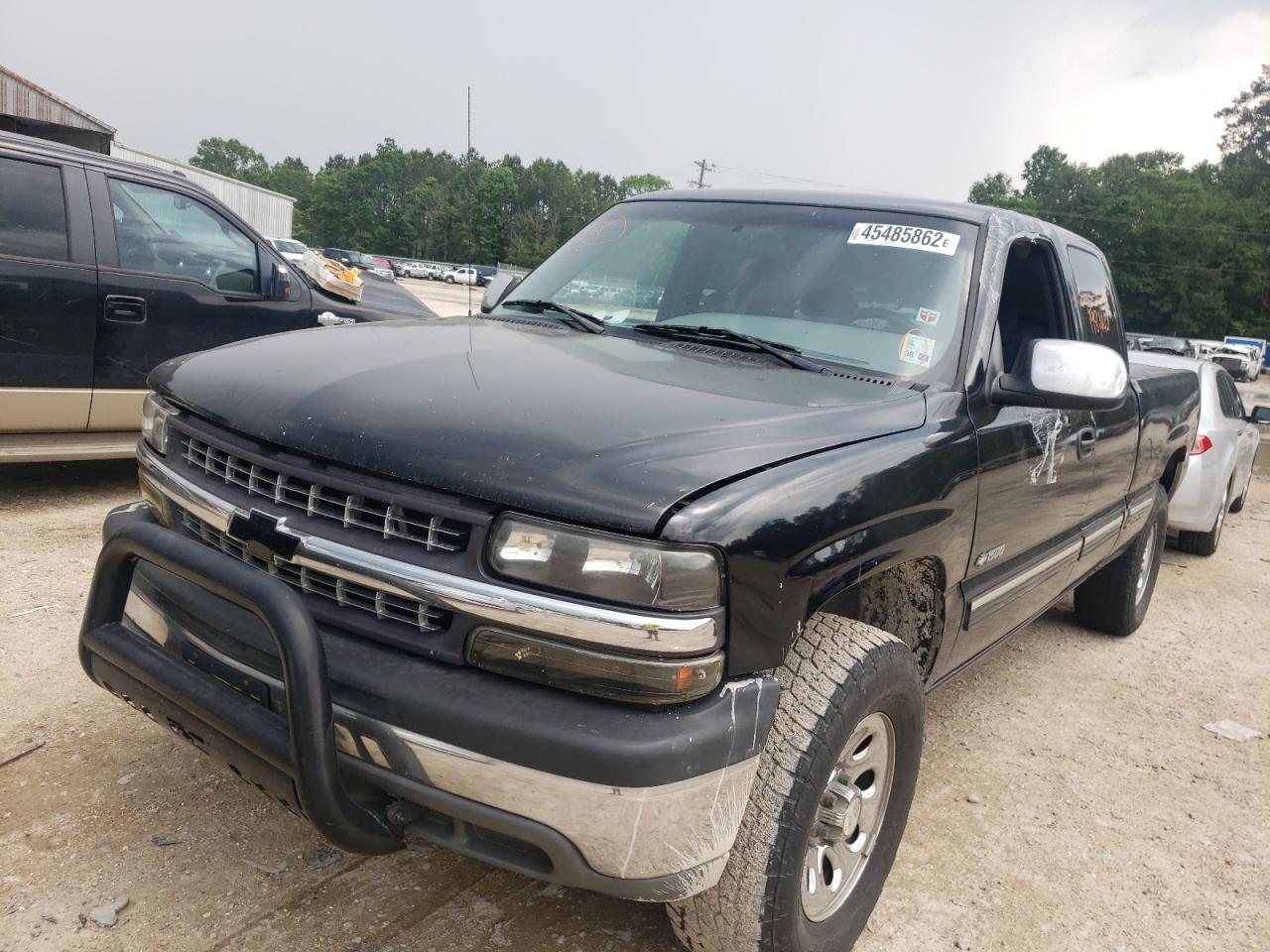Photo 2 from auction – 2000 CHEVROLET SILVERADO with VIN 2GCEC19T9Y1357127