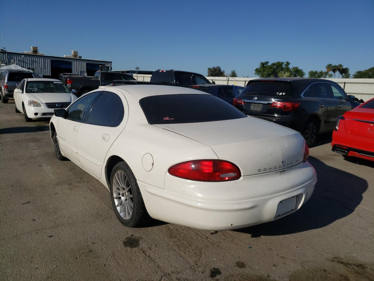 Photo 3 from auction – 2001 CHRYSLER CONCORDE L with VIN 2C3AD36J31H518017