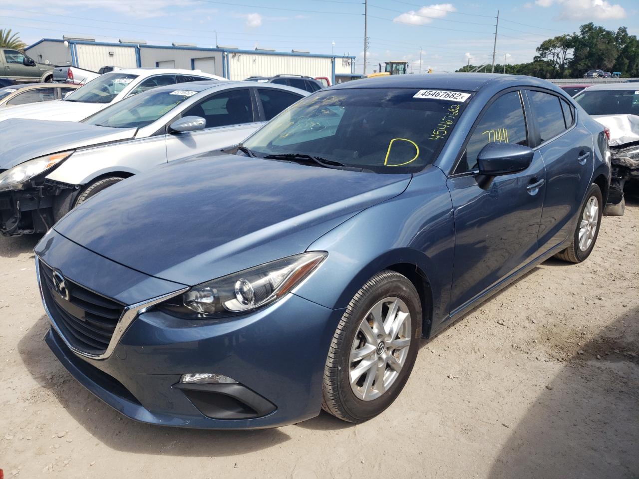 Photo 2 from auction – 2014 MAZDA 3 TOURING with VIN JM1BM1V73E1146984