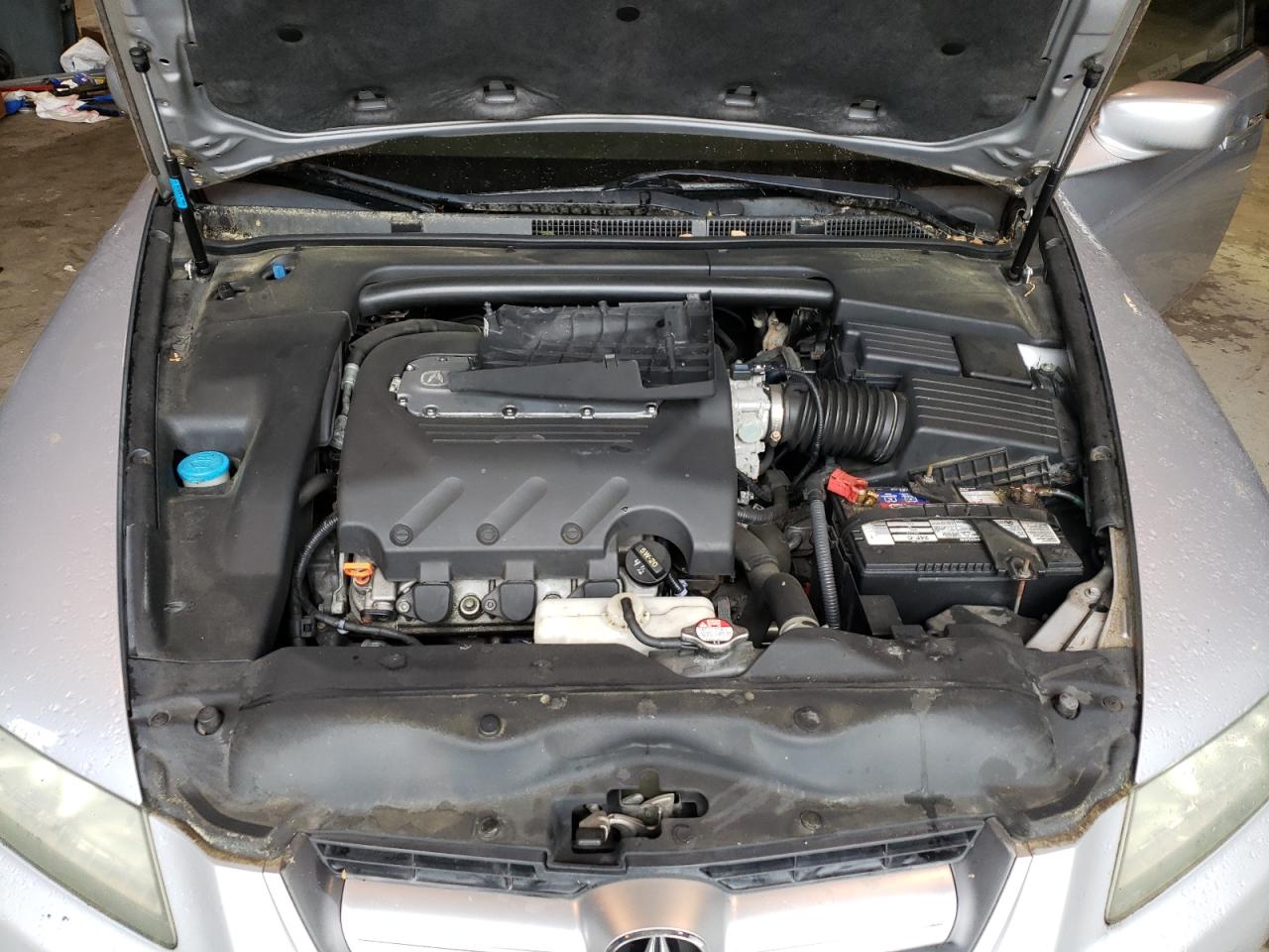 Photo 7 from auction – 2004 ACURA TL with VIN 19UUA662X4A001622
