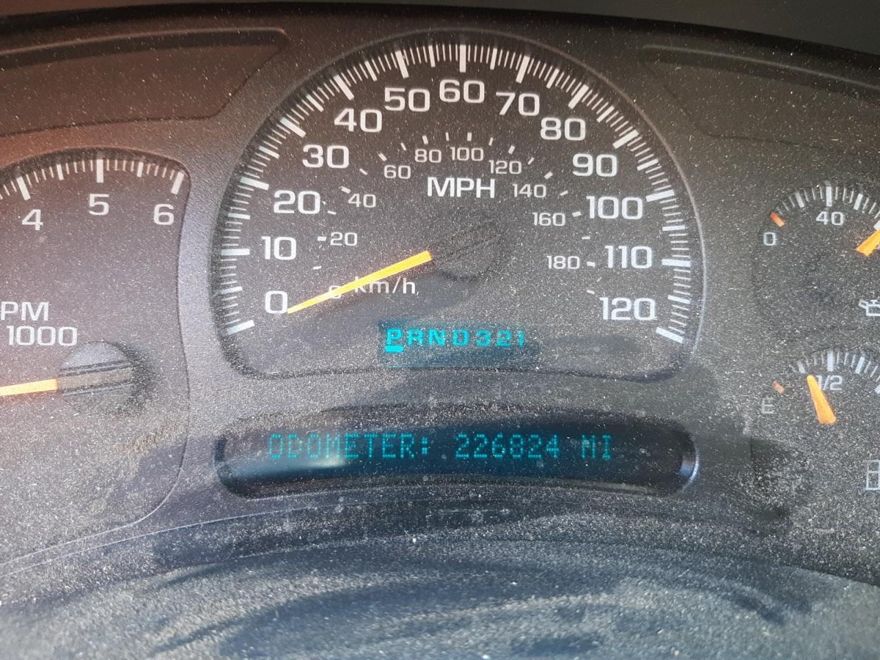 Photo 8 from auction – 2003 GMC NEW SIERRA with VIN 1GTEC19V33Z314825