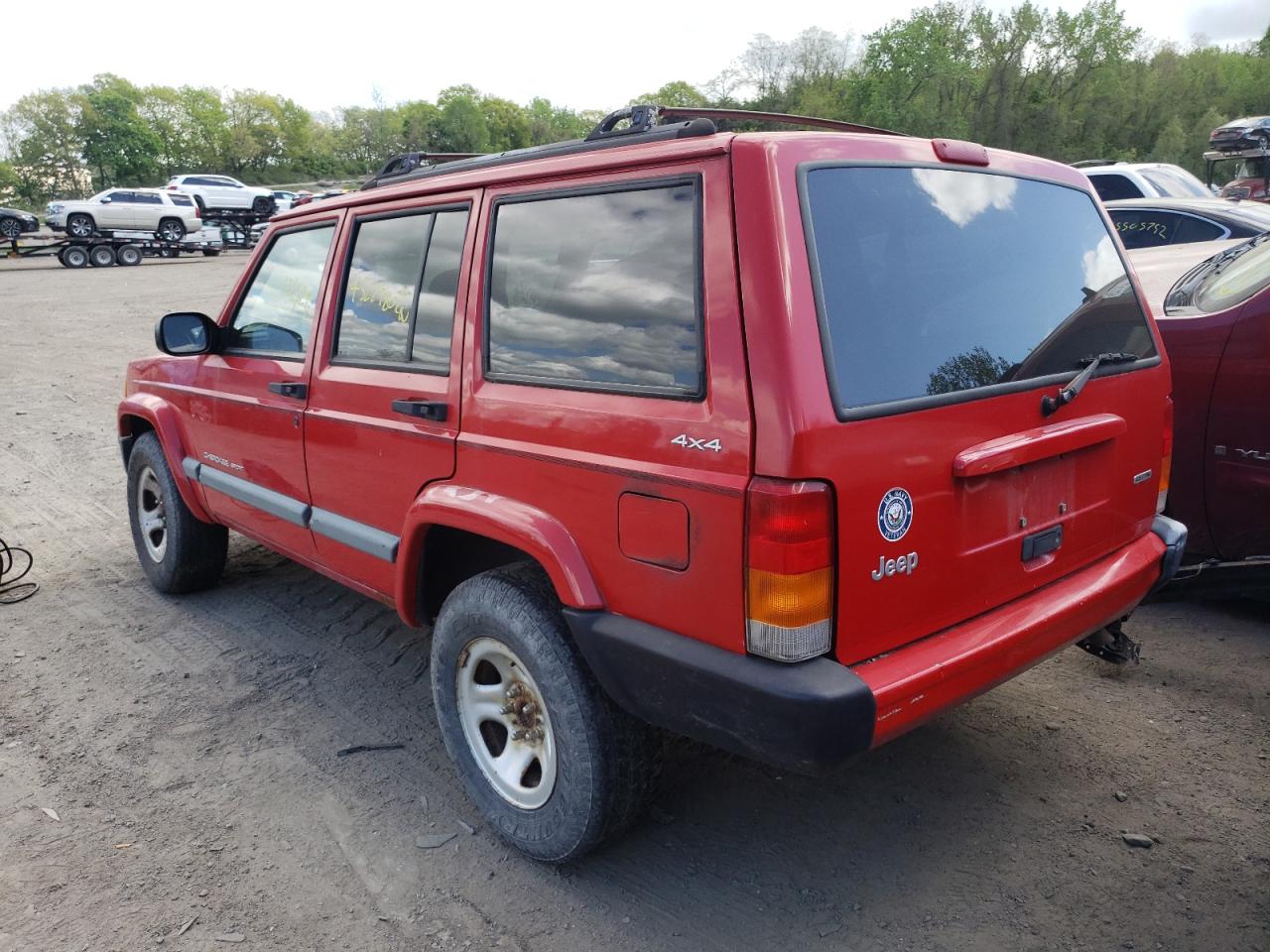 Photo 3 from auction – 2000 JEEP CHEROKEE S with VIN 1J4FF48S1YL230821