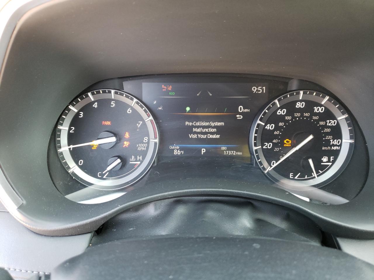 Photo 8 from auction – 2021 TOYOTA HIGHLANDER with VIN 5TDGZRBHXMS121665