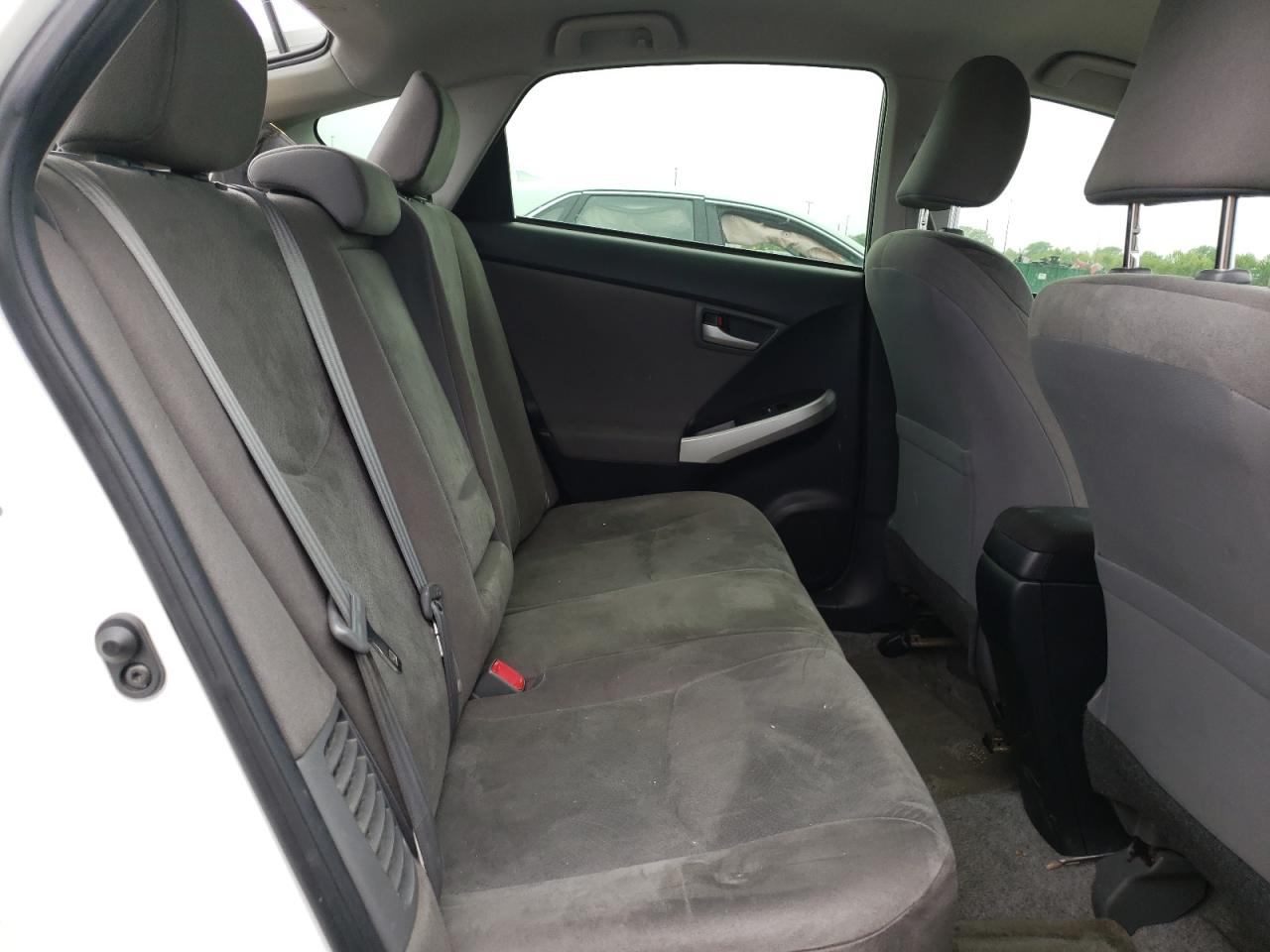 Photo 6 from auction – 2015 TOYOTA PRIUS with VIN JTDKN3DU9F1992604