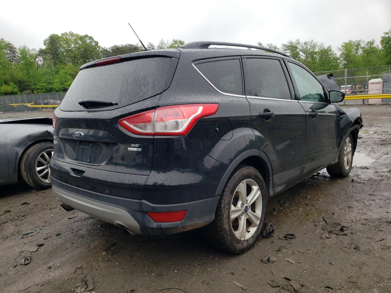 Photo 4 from auction – 2016 FORD ESCAPE SE with VIN 1FMCU9GX8GUB44466