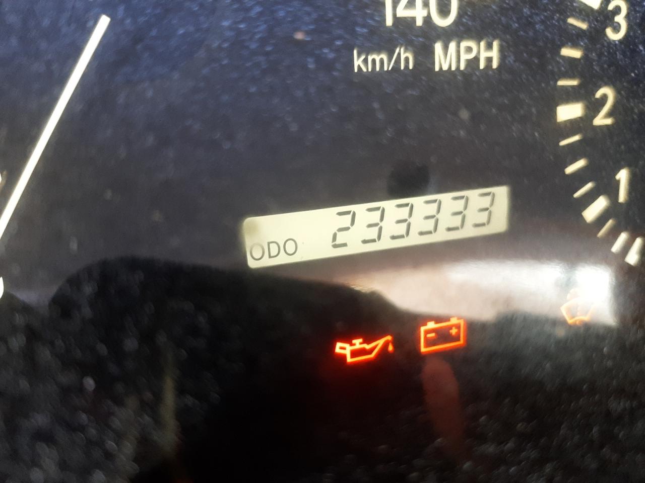 Photo 8 from auction – 2000 LEXUS RX 300 with VIN JT6GF10U7Y0080938