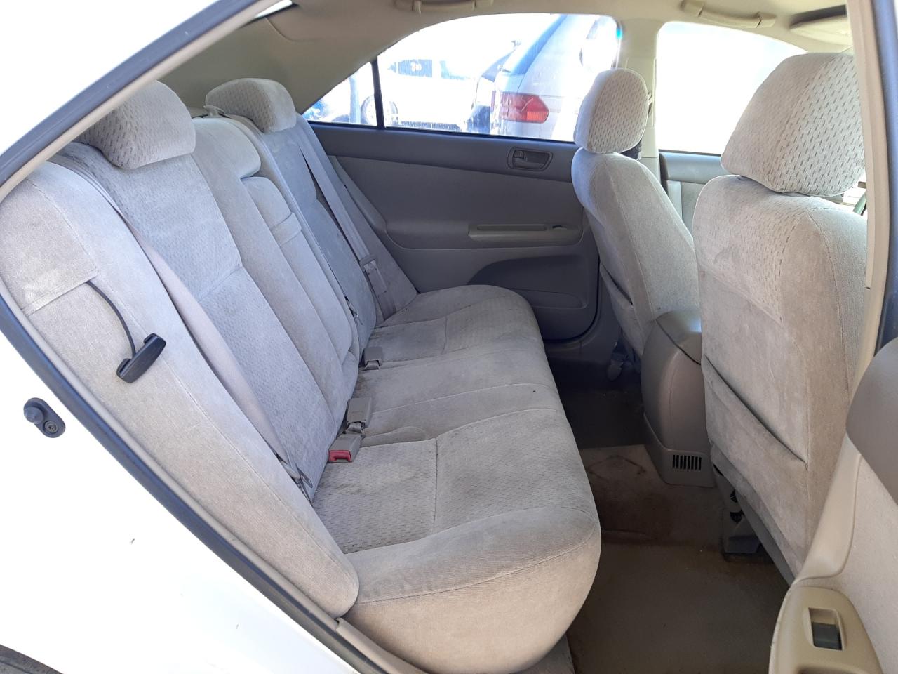 Photo 6 from auction – 2003 TOYOTA CAMRY LE with VIN 4T1BE32K33U166659