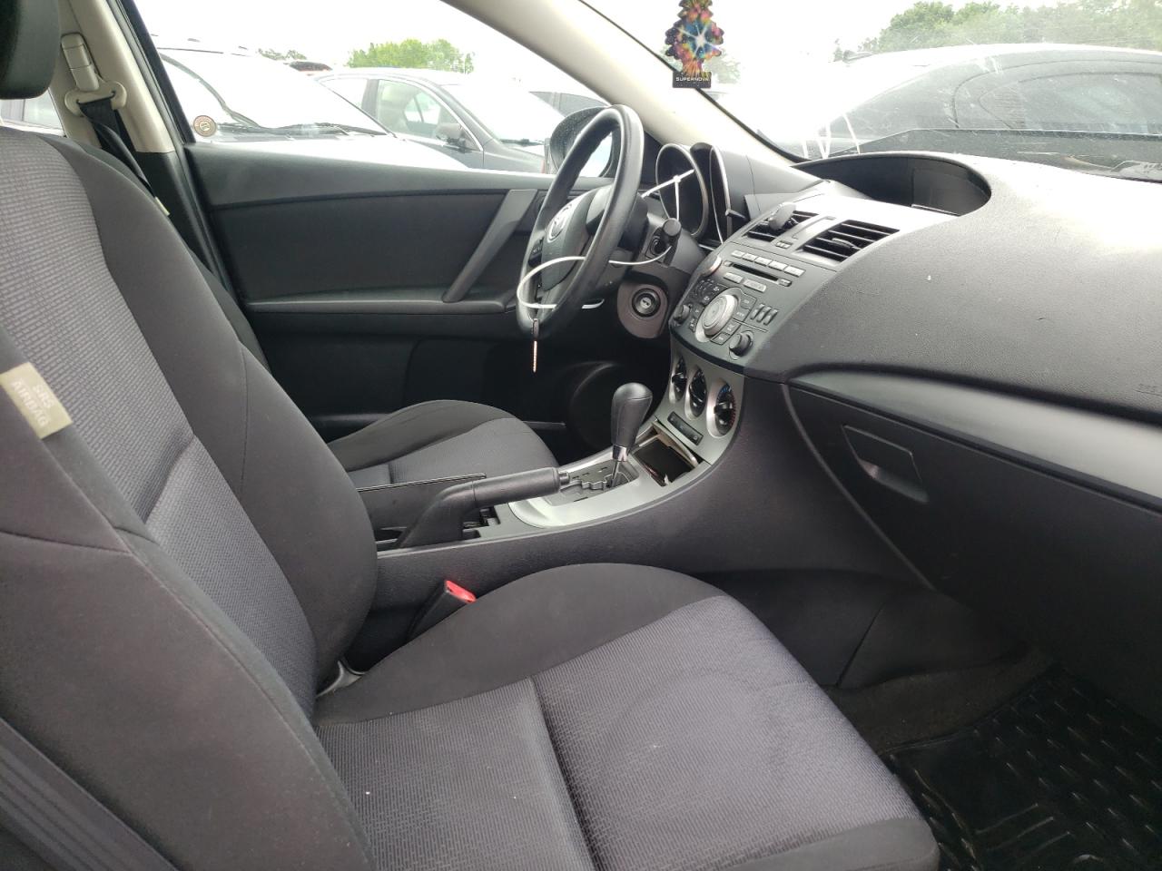 Photo 5 from auction – 2010 MAZDA 3 I with VIN JM1BL1SG9A1228395