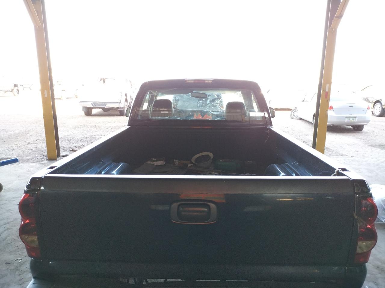 Photo 6 from auction – 2004 CHEVROLET SILVERADO with VIN 1GCEC14X64Z349529