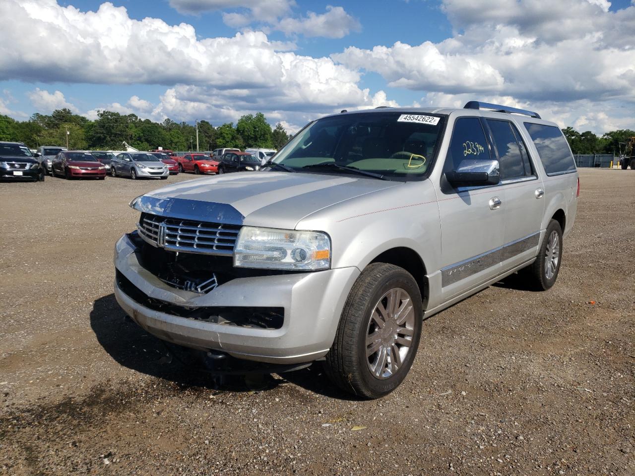 Photo 2 from auction – 2007 LINCOLN NAVIGATOR with VIN 5LMFL27557LJ15953