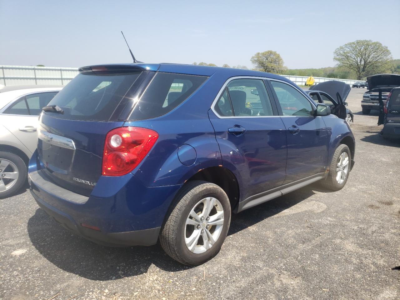 Photo 4 from auction – 2010 CHEVROLET EQUINOX LS with VIN 2CNFLCEW5A6210596