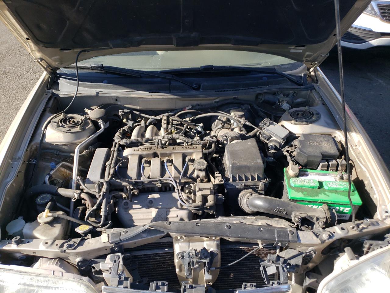 Photo 7 from auction – 2001 MAZDA 626 ES with VIN 1YVGF22C015243970