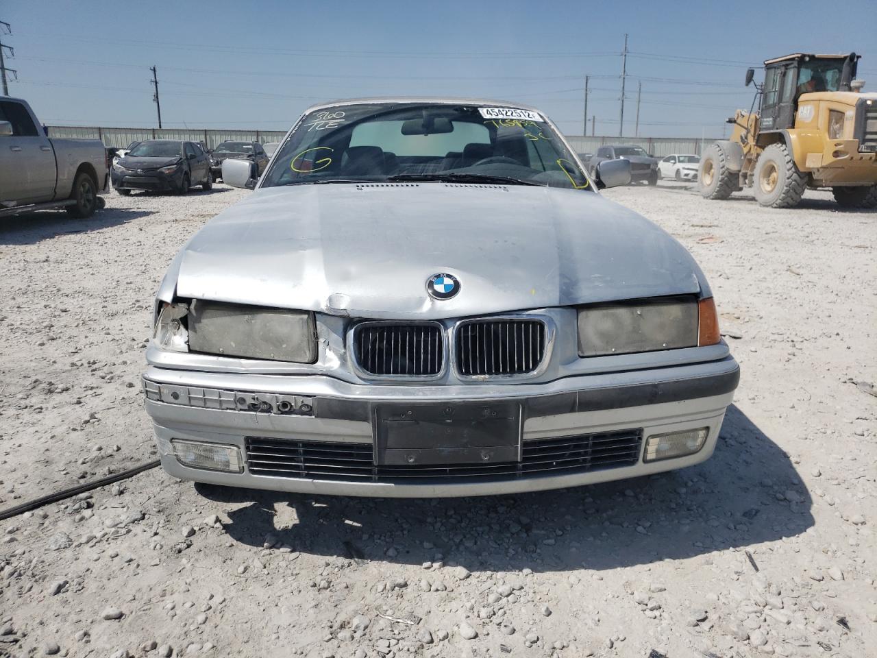 Photo 9 from auction – 1998 BMW 328 IC with VIN WBABK7320WET65859