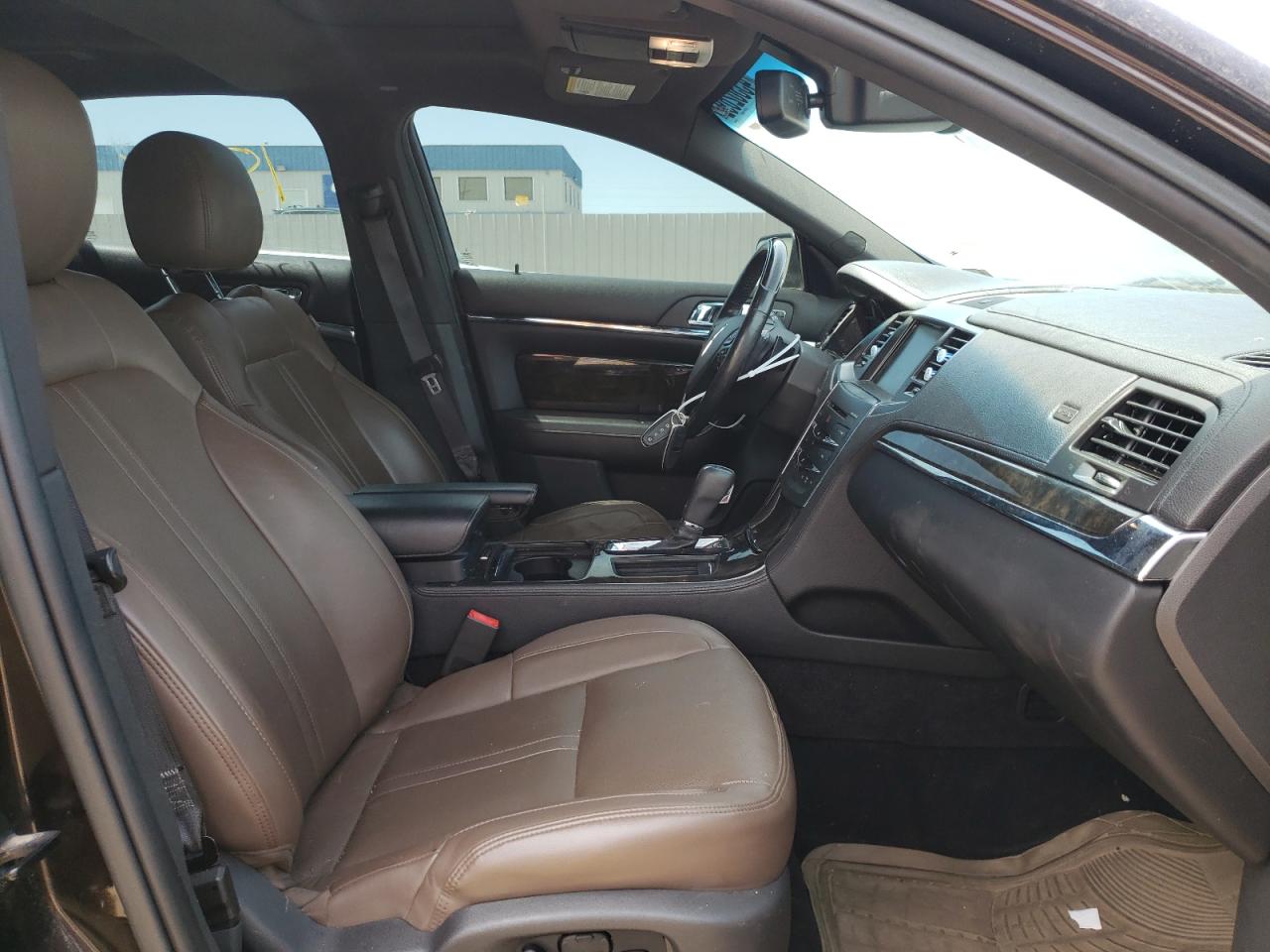 Photo 5 from auction – 2013 LINCOLN MKS with VIN 1LNHL9DK2DG603583