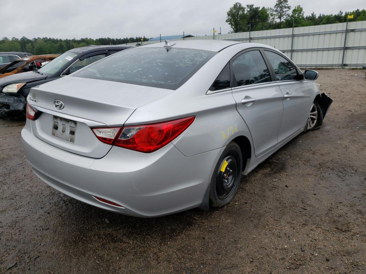 Photo 4 from auction – 2013 HYUNDAI SONATA GLS with VIN 5NPEB4AC8DH562074