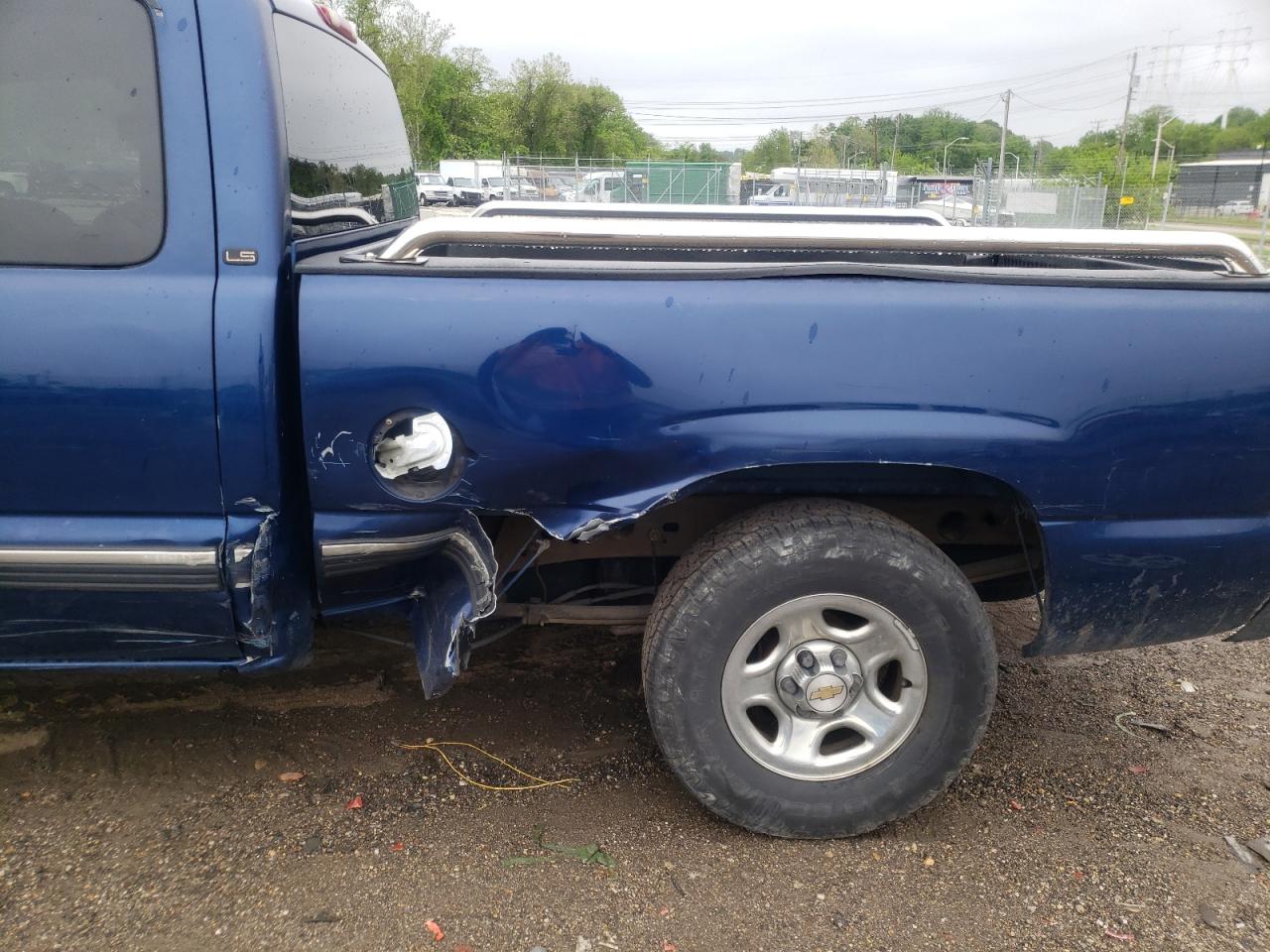 Photo 9 from auction – 2001 CHEVROLET SILVERADO with VIN 2GCEC19W511321676