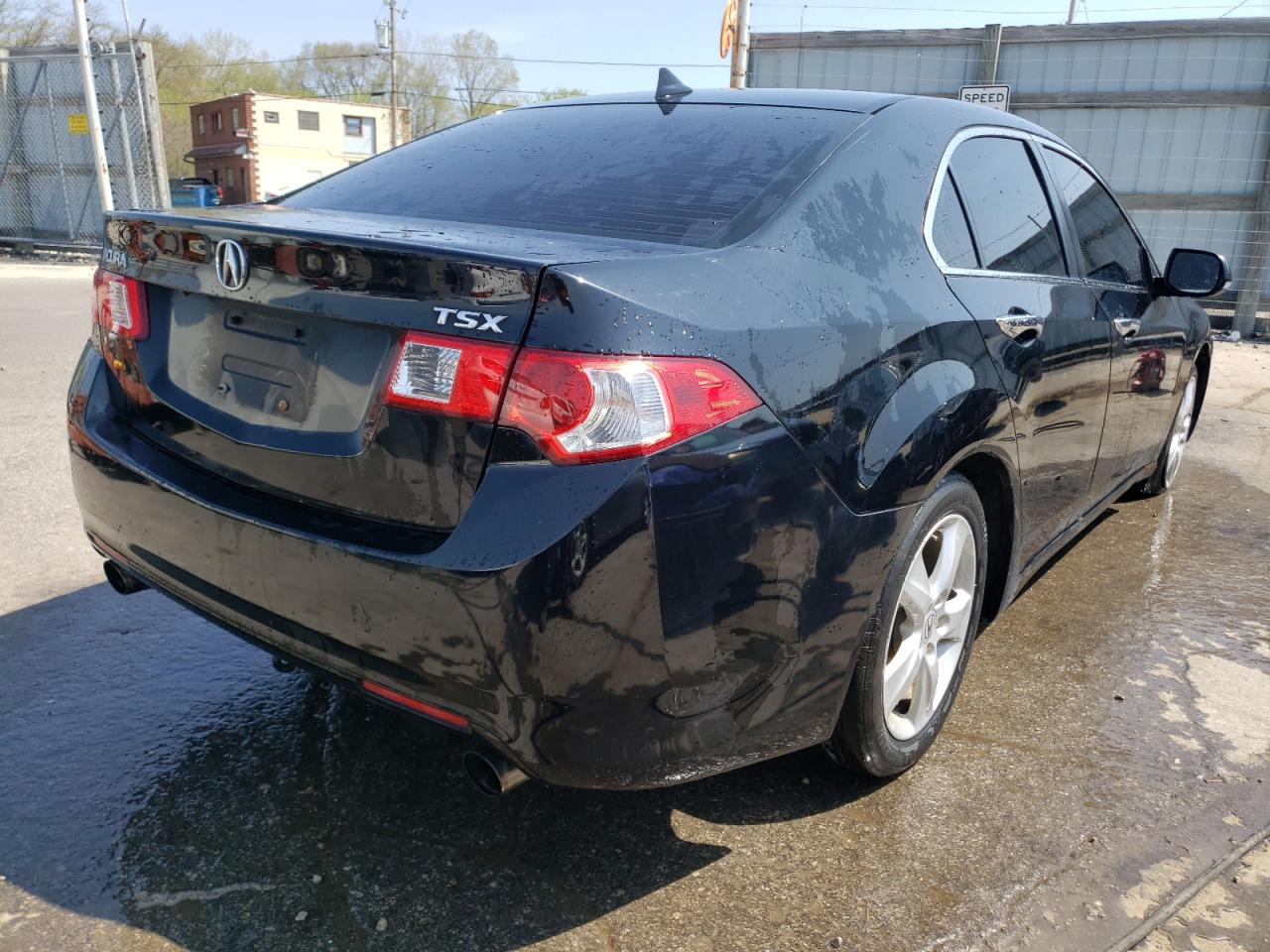 Photo 4 from auction – 2010 ACURA TSX with VIN JH4CU2F60AC010003
