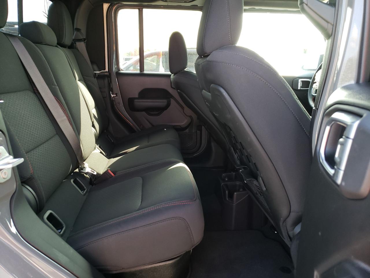 Photo 6 from auction – 2021 JEEP GLADIATOR with VIN 1C6JJTBG4ML607415