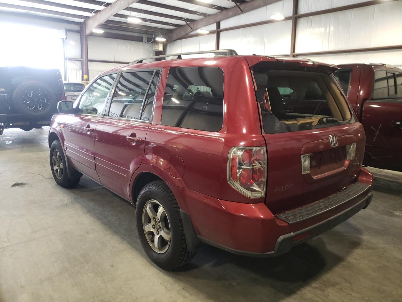 Фото 3 с аукциона – 2006 HONDA PILOT EX с VIN 5FNYF28696B033868