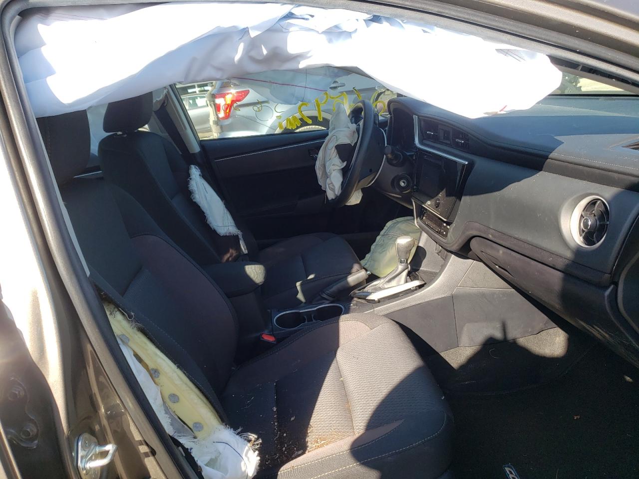 Photo 5 from auction – 2019 TOYOTA COROLLA L with VIN 2T1BURHE0KC215873