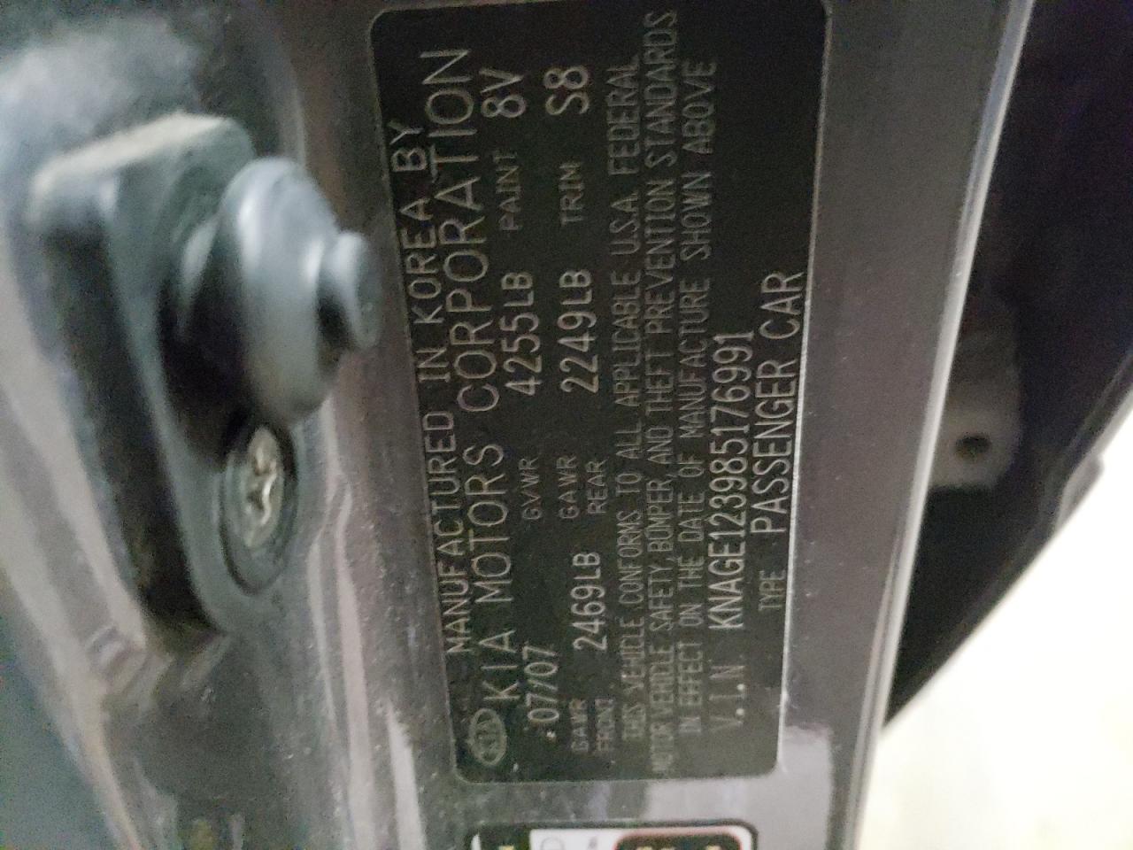 Photo 10 from auction – 2008 KIA OPTIMA LX with VIN KNAGE123985176991