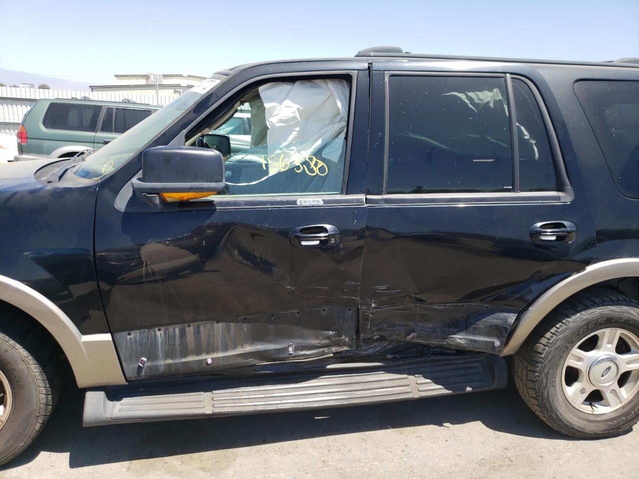 Photo 9 from auction – 2003 FORD EXPEDITION with VIN 1FMFU18L53LB55290