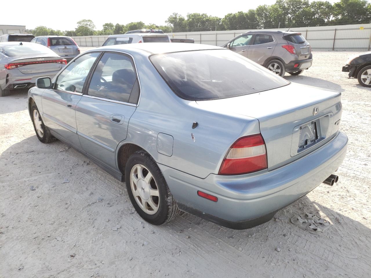 Photo 3 from auction – 1994 HONDA ACCORD EX with VIN JHMCD5655RC122204