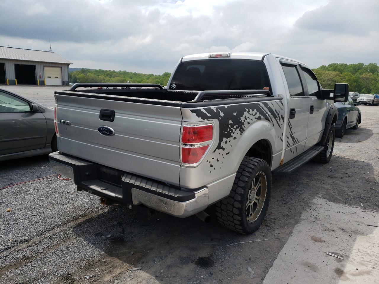 Photo 4 from auction – 2010 FORD F150 SUPER with VIN 1FTEW1E82AFC63548