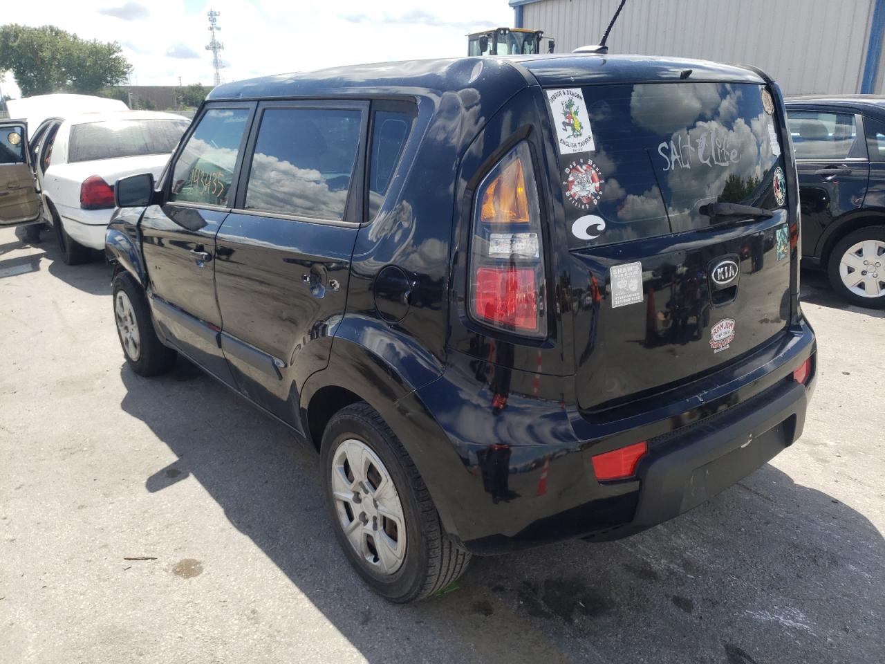 Photo 3 from auction – 2011 KIA SOUL with VIN KNDJT2A18B7230992