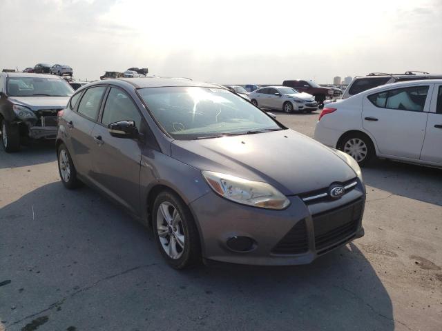 Zdjęcie 1 z aukcji – 2014 FORD FOCUS SE z VIN 1FADP3K29EL142047