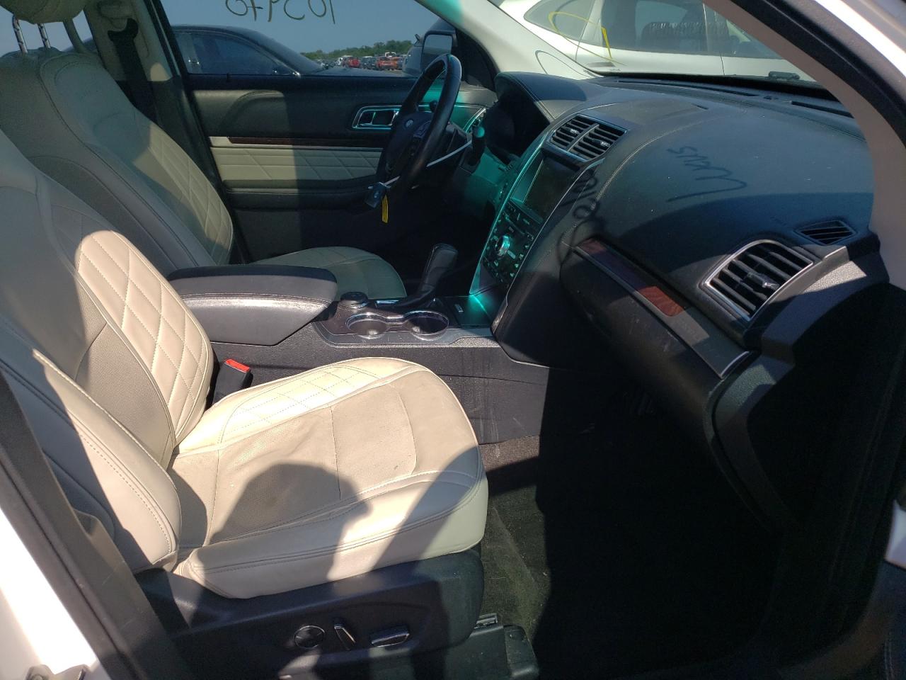 Photo 5 from auction – 2016 FORD EXPLORER P with VIN 1FM5K8HT3GGA74815
