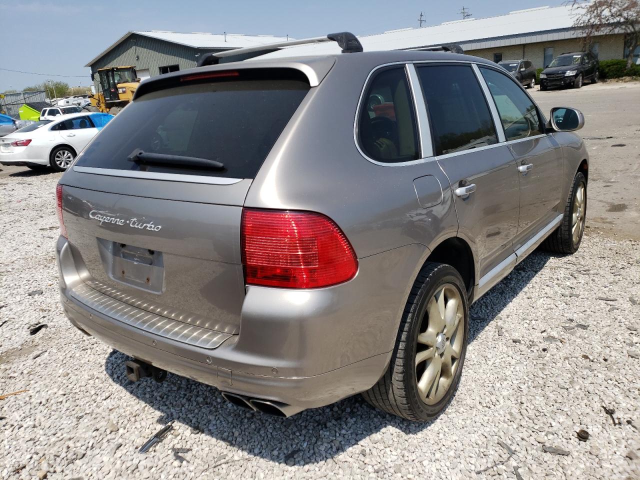 Zdjęcie 4 z aukcji – 2004 PORSCHE CAYENNE TU z VIN WP1AC29P94LA91103