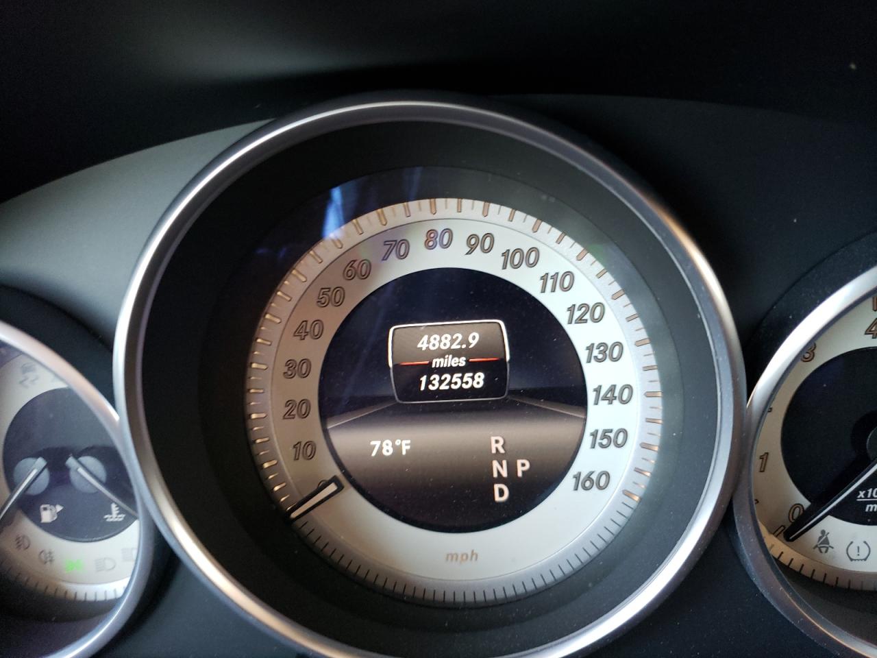 Photo 8 from auction – 2014 MERCEDES-BENZ E 350 with VIN WDDHF5KB3EA878655