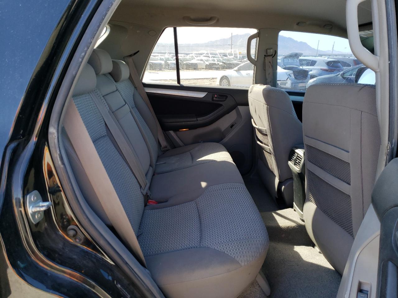 Photo 6 from auction – 2007 TOYOTA 4RUNNER SR with VIN JTEZU14R278078443