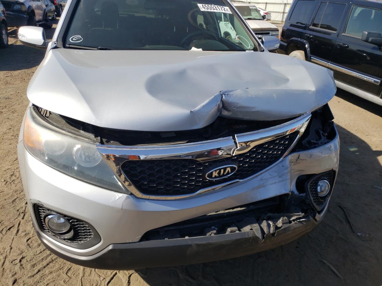 Photo 19 from auction – 2013 KIA SORENTO LX with VIN 5XYKT4A61DG414737