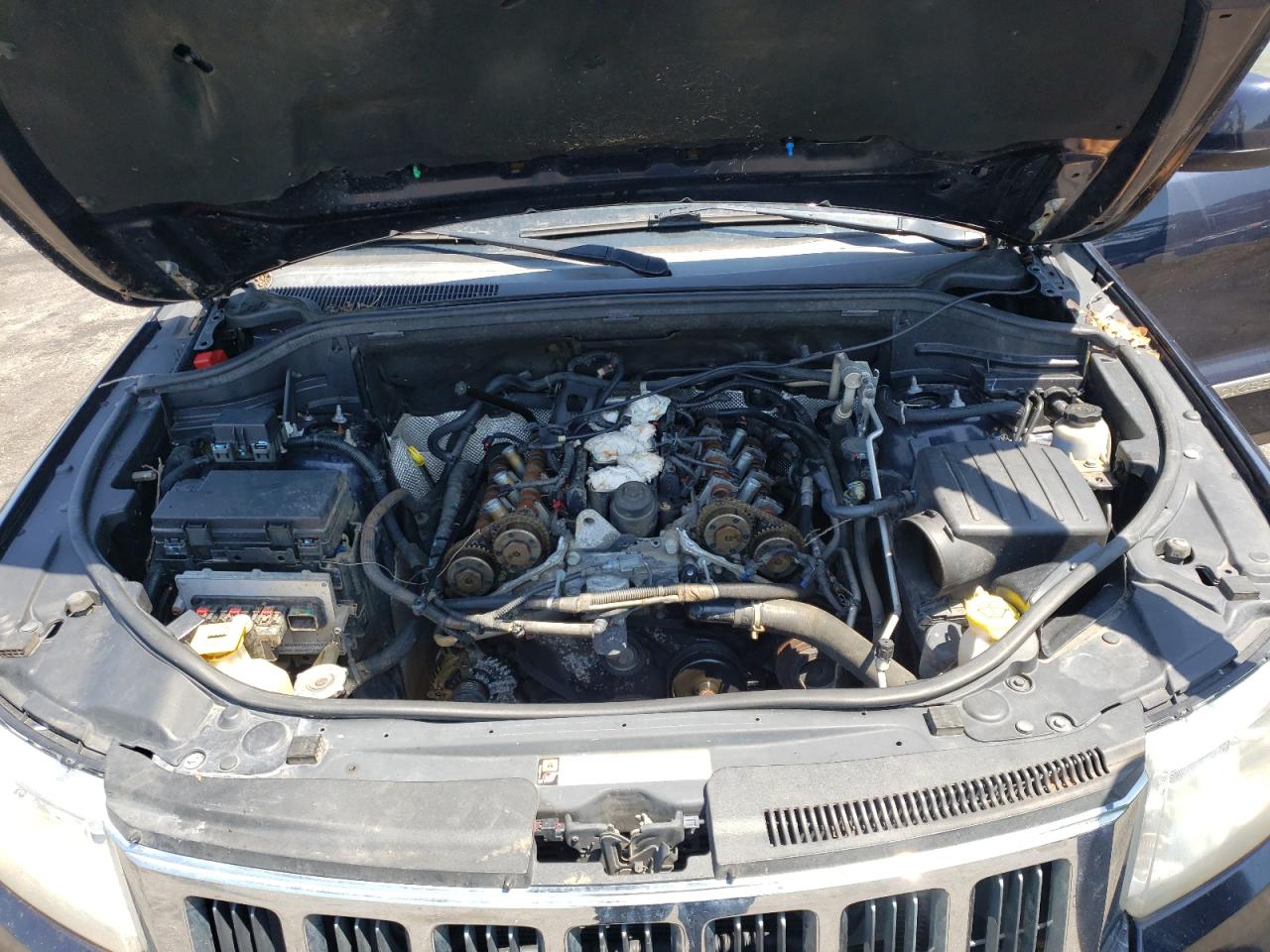 Photo 7 from auction – 2011 JEEP GRAND CHER with VIN 1J4RR4GG7BC567048