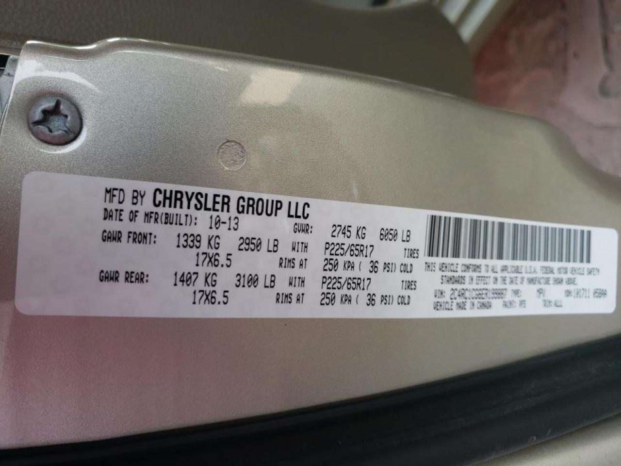 Photo 10 from auction – 2014 CHRYSLER TOWN & COU with VIN 2C4RC1CG6ER199887