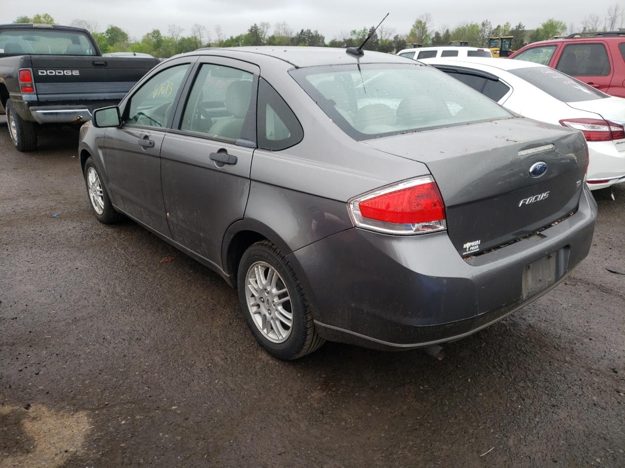 Photo 3 from auction – 2010 FORD FOCUS SE with VIN 1FAHP3FN5AW200525