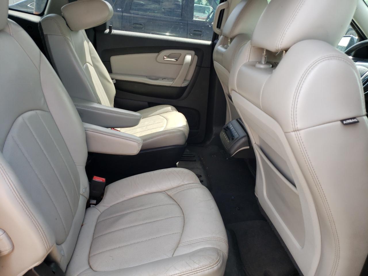Photo 6 from auction – 2011 CHEVROLET TRAVERSE L with VIN 1GNKVLED6BJ160962