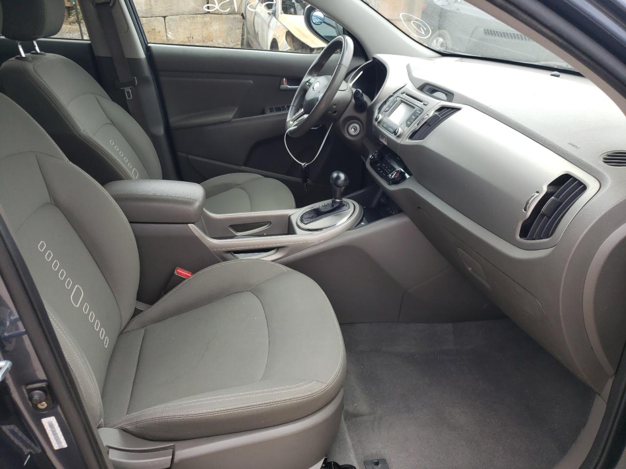Photo 5 from auction – 2014 KIA SPORTAGE E with VIN KNDPC3AC8E7576773